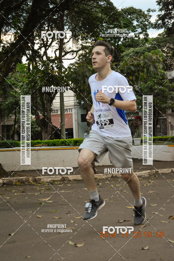Compre as suas fotos do eventoCircuito de corrida fecam integrado night run no Fotop