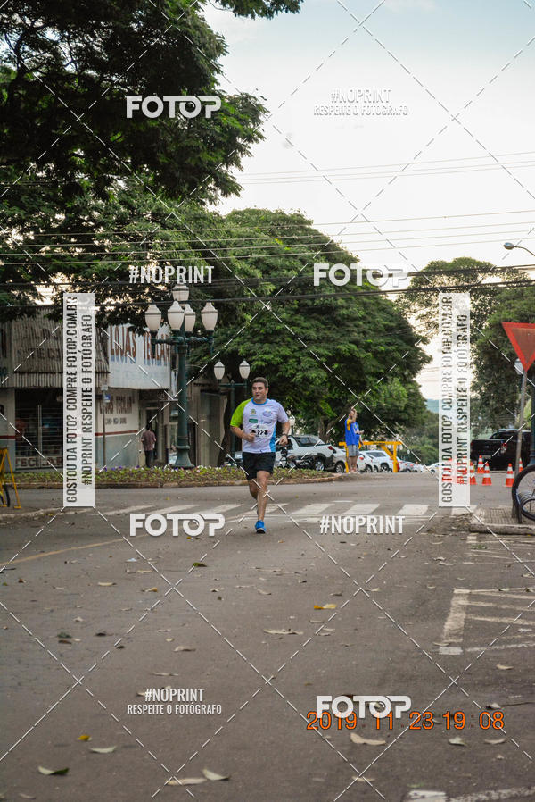 Compre as suas fotos do eventoCircuito de corrida fecam integrado night run no Fotop