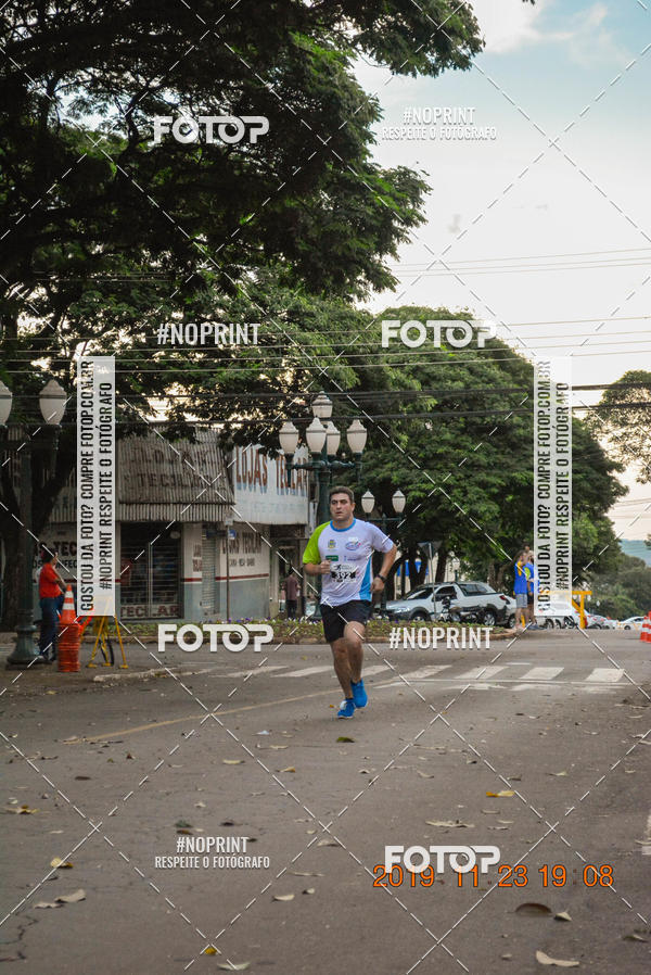 Compre as suas fotos do eventoCircuito de corrida fecam integrado night run no Fotop