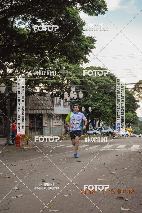 Compre as suas fotos do eventoCircuito de corrida fecam integrado night run no Fotop