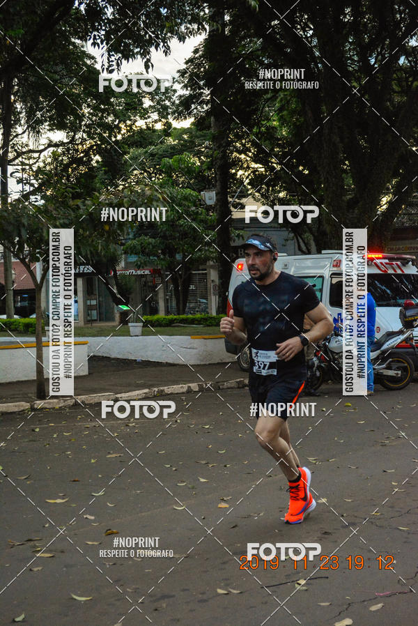 Compra tus fotos del eventoCircuito de corrida fecam integrado night run En Fotop