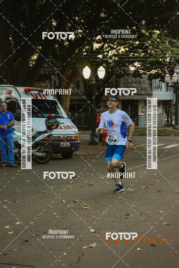 Compre as suas fotos do eventoCircuito de corrida fecam integrado night run no Fotop