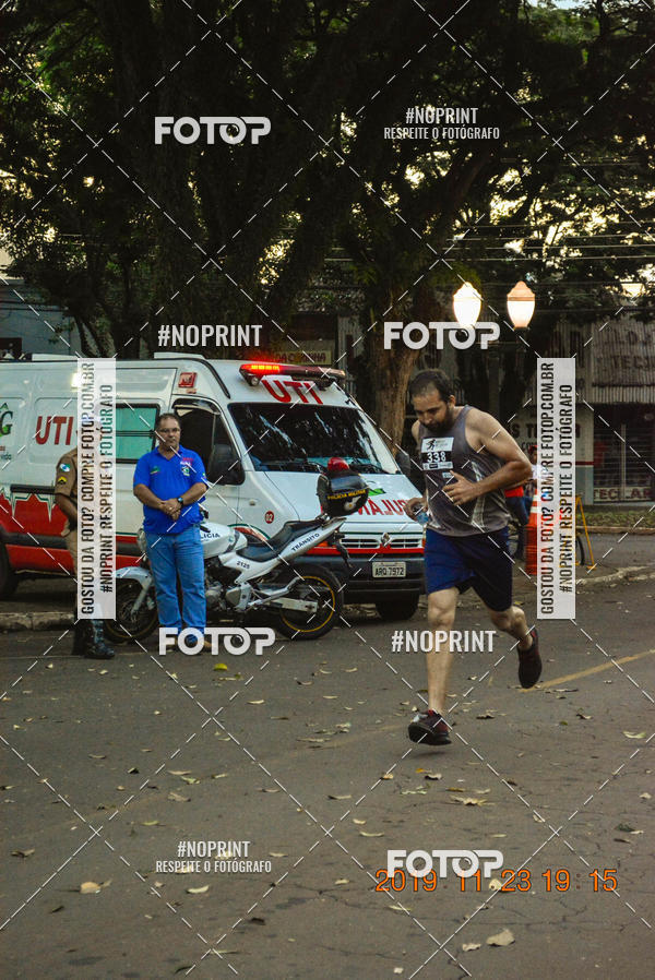 Compre as suas fotos do eventoCircuito de corrida fecam integrado night run no Fotop