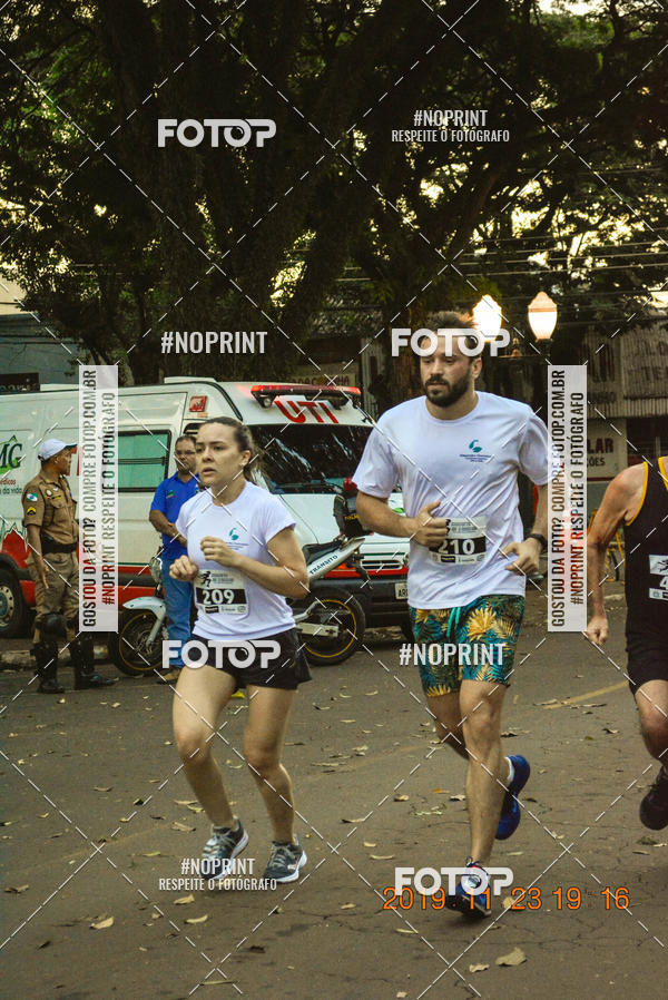 Compre as suas fotos do eventoCircuito de corrida fecam integrado night run no Fotop