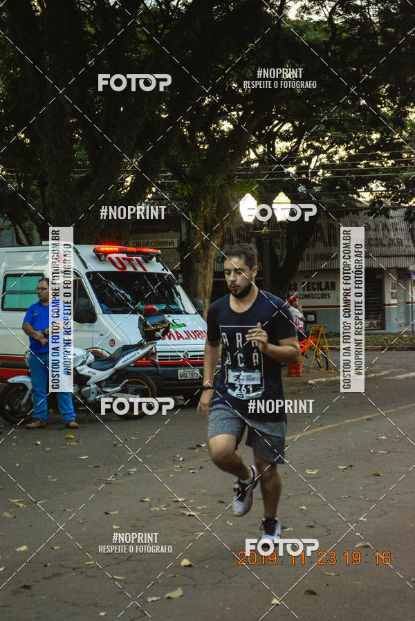 Compre as suas fotos do eventoCircuito de corrida fecam integrado night run no Fotop