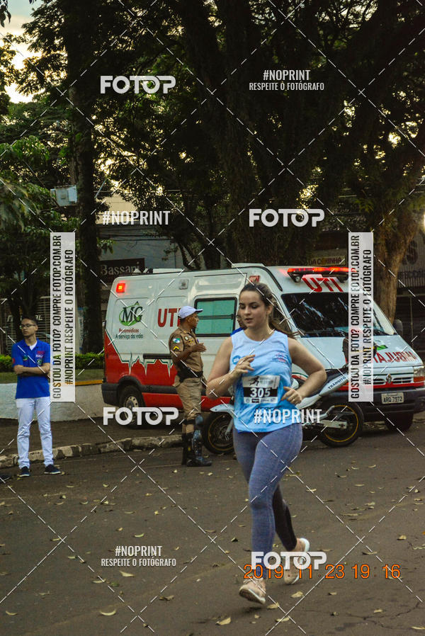 Compre as suas fotos do eventoCircuito de corrida fecam integrado night run no Fotop