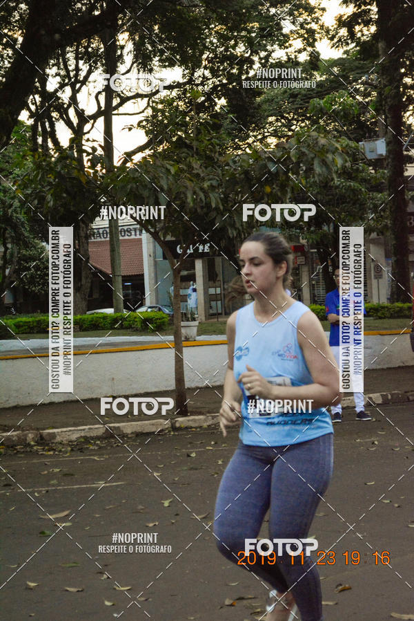 Compre as suas fotos do eventoCircuito de corrida fecam integrado night run no Fotop