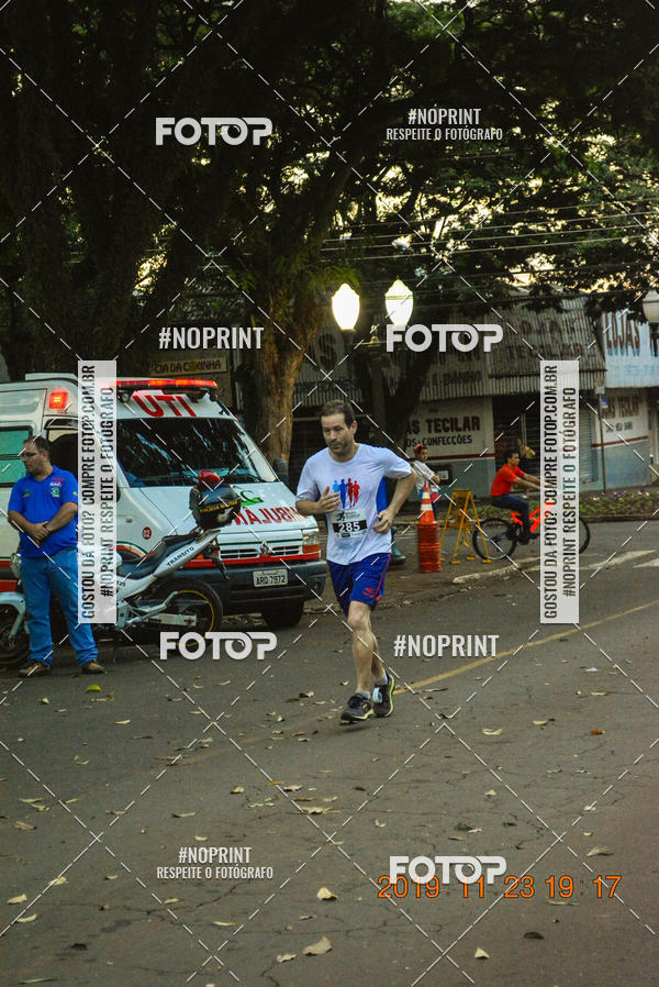 Compre as suas fotos do eventoCircuito de corrida fecam integrado night run no Fotop
