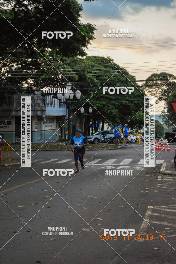 Compre as suas fotos do eventoCircuito de corrida fecam integrado night run no Fotop