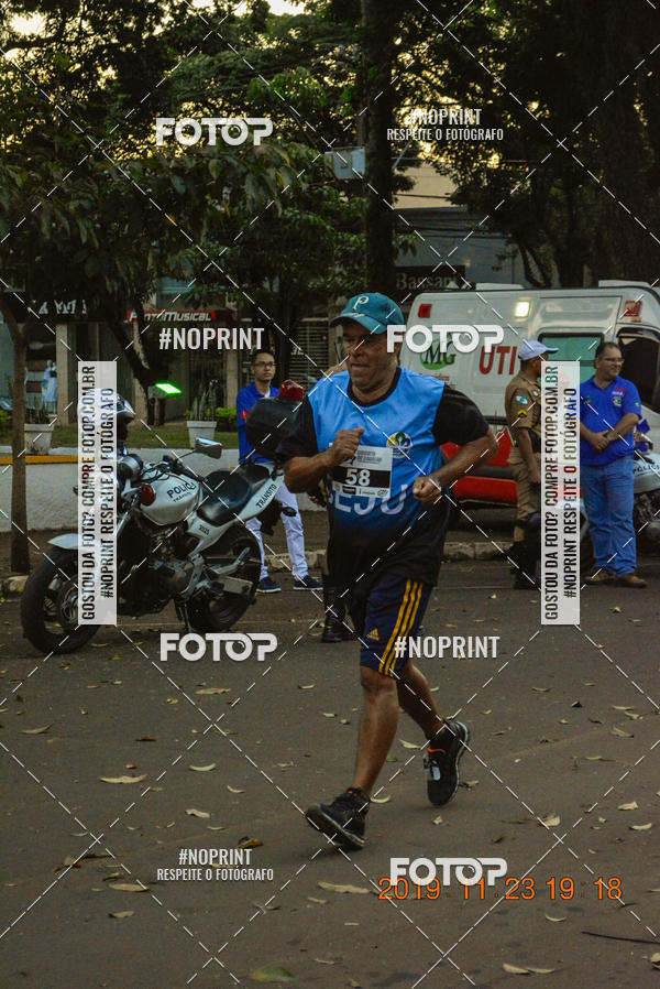 Compre as suas fotos do eventoCircuito de corrida fecam integrado night run no Fotop