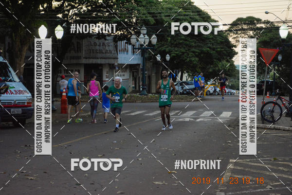 Compre as suas fotos do eventoCircuito de corrida fecam integrado night run no Fotop