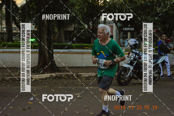 Compre as suas fotos do eventoCircuito de corrida fecam integrado night run no Fotop