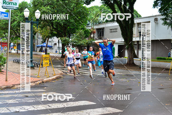 Compra tus fotos del eventoCircuito de corrida fecam integrado night run En Fotop