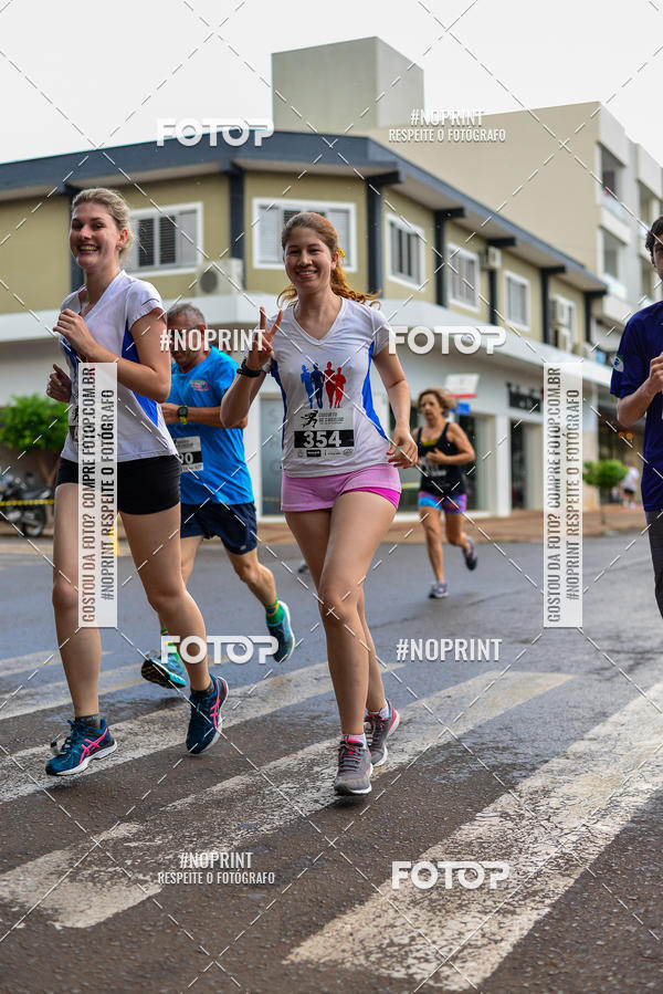 Compre suas fotos do eventoCircuito de corrida fecam integrado night run no Fotop