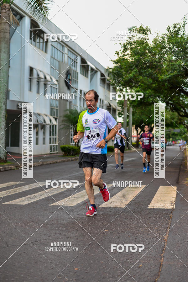 Compre as suas fotos do eventoCircuito de corrida fecam integrado night run no Fotop