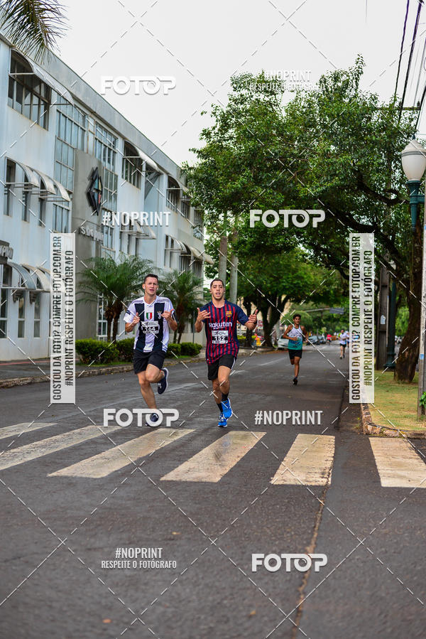 Compre as suas fotos do eventoCircuito de corrida fecam integrado night run no Fotop