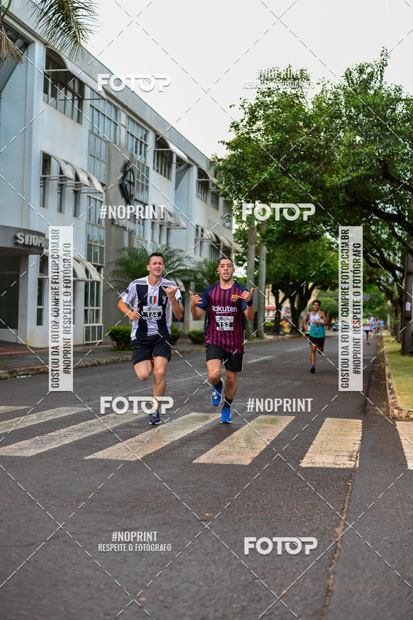 Compre as suas fotos do eventoCircuito de corrida fecam integrado night run no Fotop