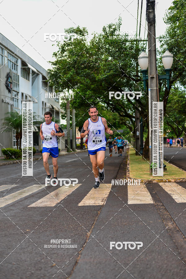 Compre as suas fotos do eventoCircuito de corrida fecam integrado night run no Fotop
