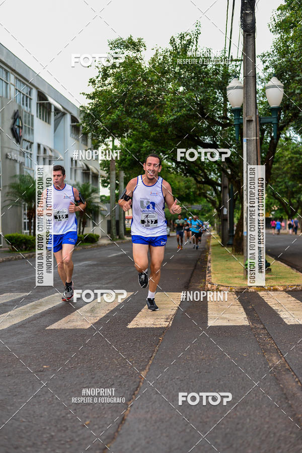 Compre as suas fotos do eventoCircuito de corrida fecam integrado night run no Fotop