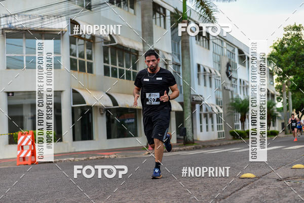 Compra tus fotos del eventoCircuito de corrida fecam integrado night run En Fotop