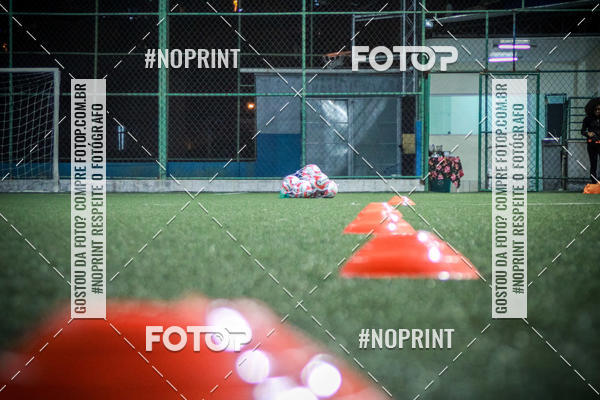 Compre as suas fotos do eventoLan�amento Escola de Futebol Lobas Academy no Fotop