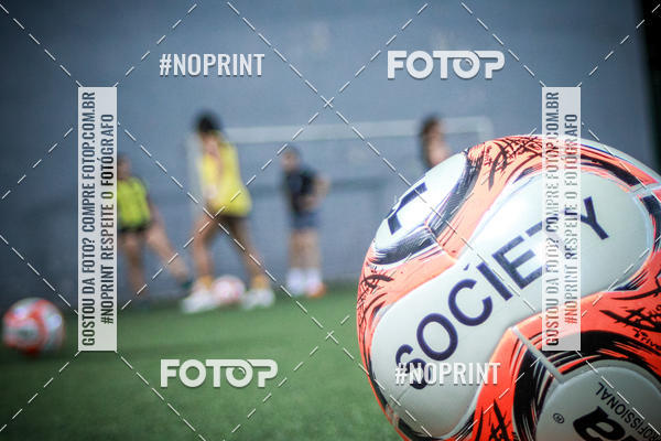 Compre as suas fotos do eventoLan�amento Escola de Futebol Lobas Academy no Fotop