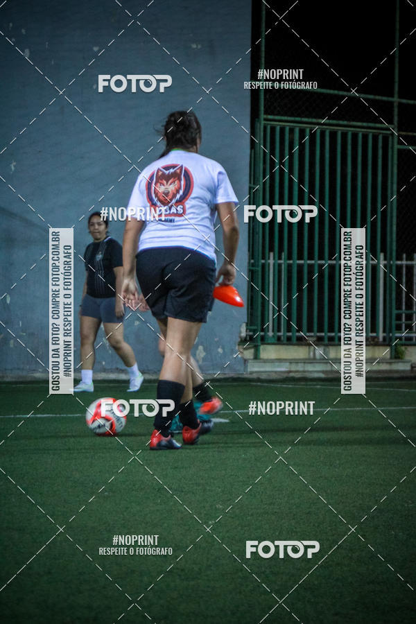 Compre as suas fotos do eventoLan�amento Escola de Futebol Lobas Academy no Fotop