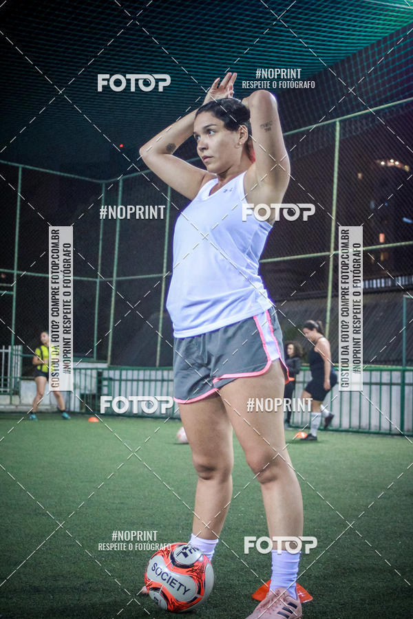 Compre as suas fotos do eventoLan�amento Escola de Futebol Lobas Academy no Fotop