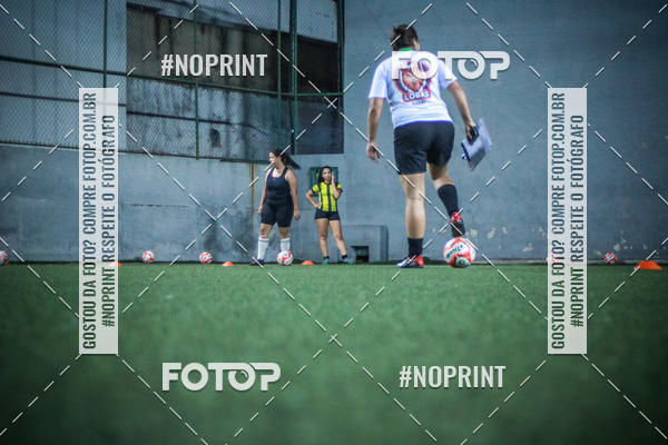 Compre as suas fotos do eventoLan�amento Escola de Futebol Lobas Academy no Fotop