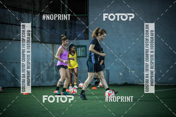 Compre as suas fotos do eventoLan�amento Escola de Futebol Lobas Academy no Fotop