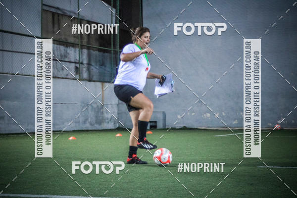 Compre as suas fotos do eventoLan�amento Escola de Futebol Lobas Academy no Fotop