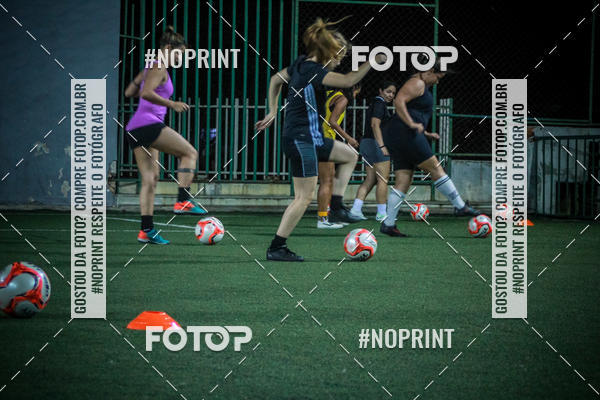 Compre as suas fotos do eventoLan�amento Escola de Futebol Lobas Academy no Fotop
