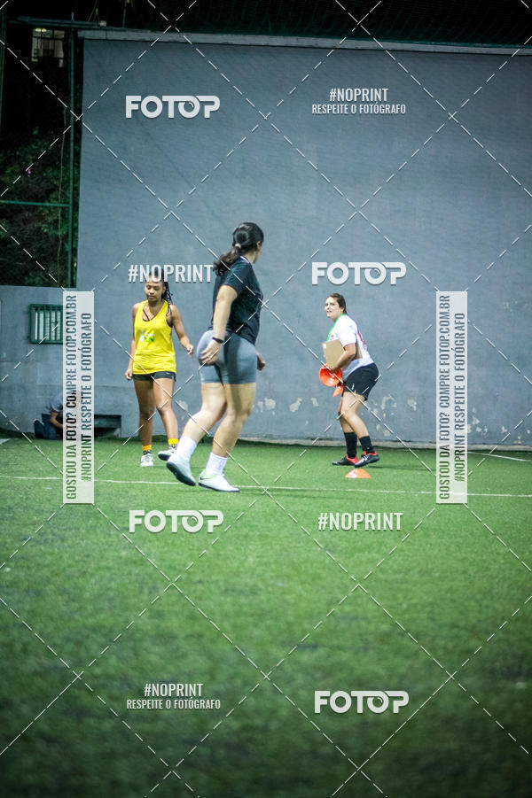Buy your photos of the eventLanamento Escola de Futebol Lobas Academy on Fotop