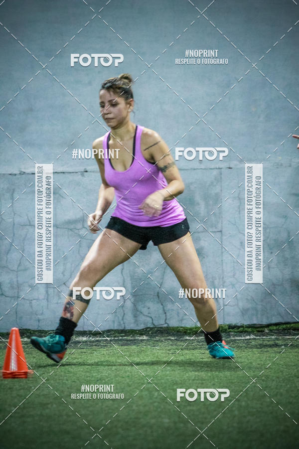 Compre suas fotos do eventoLan�amento Escola de Futebol Lobas Academy no Fotop