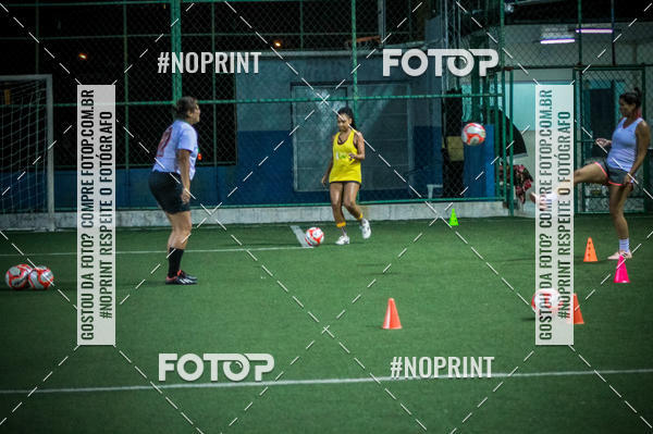 Compre suas fotos do eventoLan�amento Escola de Futebol Lobas Academy no Fotop