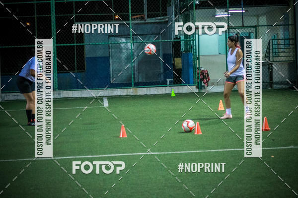 Compre suas fotos do eventoLan�amento Escola de Futebol Lobas Academy no Fotop