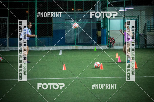 Compre suas fotos do eventoLan�amento Escola de Futebol Lobas Academy no Fotop