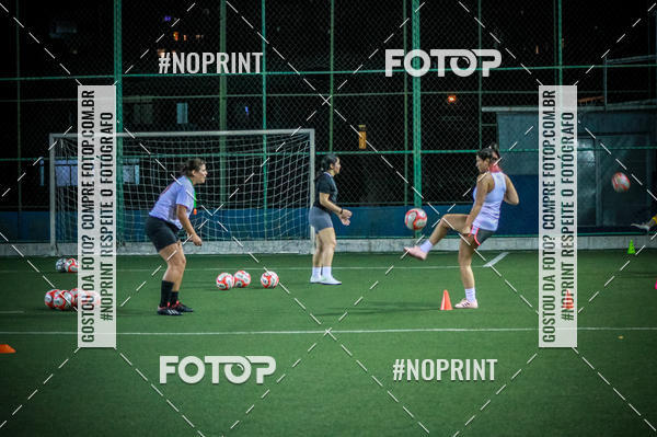 Compre suas fotos do eventoLan�amento Escola de Futebol Lobas Academy no Fotop