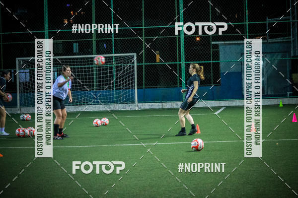 Compre suas fotos do eventoLan�amento Escola de Futebol Lobas Academy no Fotop