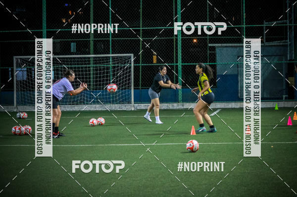 Compre as suas fotos do eventoLan�amento Escola de Futebol Lobas Academy no Fotop