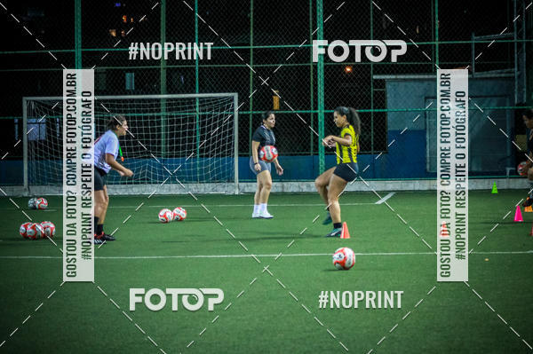 Compre as suas fotos do eventoLan�amento Escola de Futebol Lobas Academy no Fotop