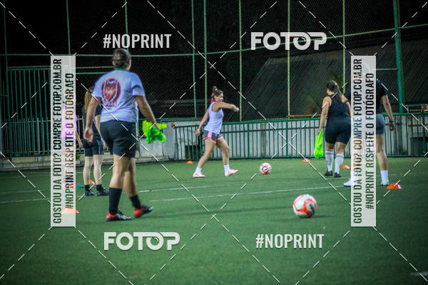 Compre as suas fotos do eventoLan�amento Escola de Futebol Lobas Academy no Fotop