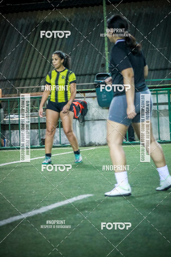 Compre as suas fotos do eventoLan�amento Escola de Futebol Lobas Academy no Fotop
