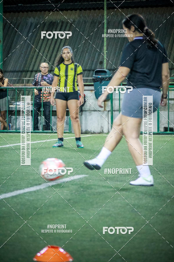 Compre as suas fotos do eventoLan�amento Escola de Futebol Lobas Academy no Fotop