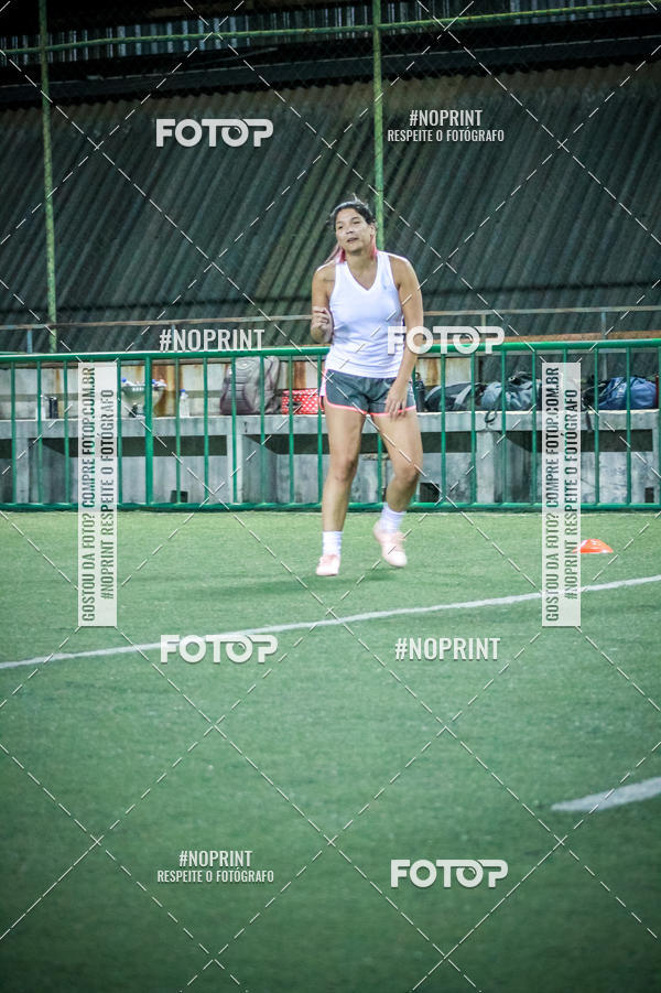 Compre as suas fotos do eventoLan�amento Escola de Futebol Lobas Academy no Fotop