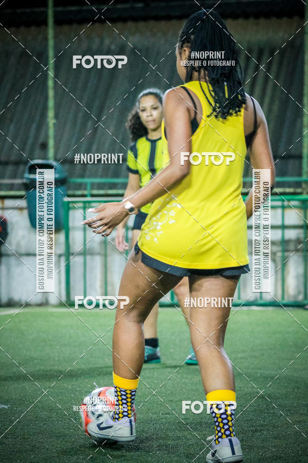 Compre as suas fotos do eventoLan�amento Escola de Futebol Lobas Academy no Fotop