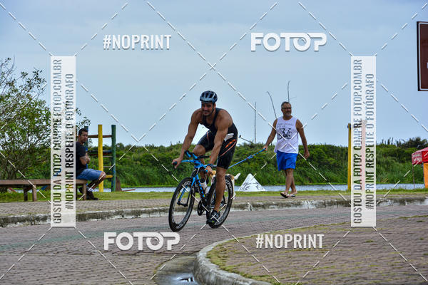 Compre as suas fotos do eventoTriathlon Rio das Ostras no Fotop