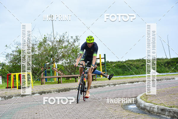 Compre as suas fotos do eventoTriathlon Rio das Ostras no Fotop