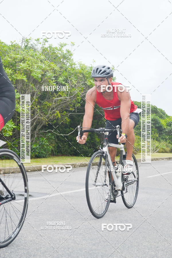 Compre as suas fotos do eventoTriathlon Rio das Ostras no Fotop