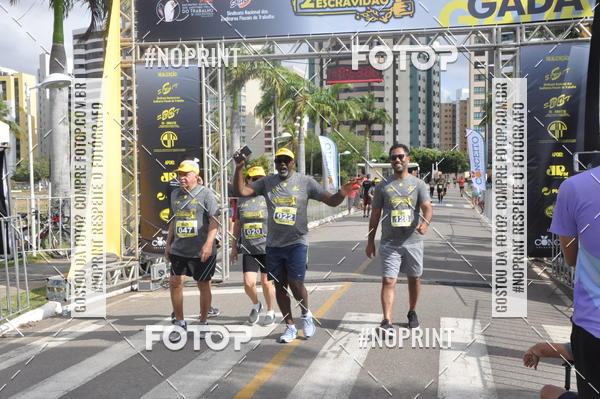 Achetez vos photos de l'vnement2 CORRIDA CONTRA ESCRAVIDO sur Fotop